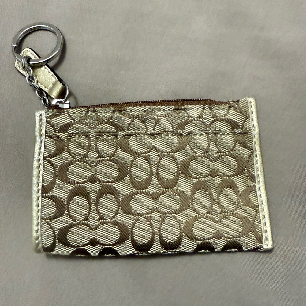 Signature Coach Keychain Wallet